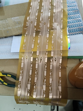 紫外皮秒刻蚀效果